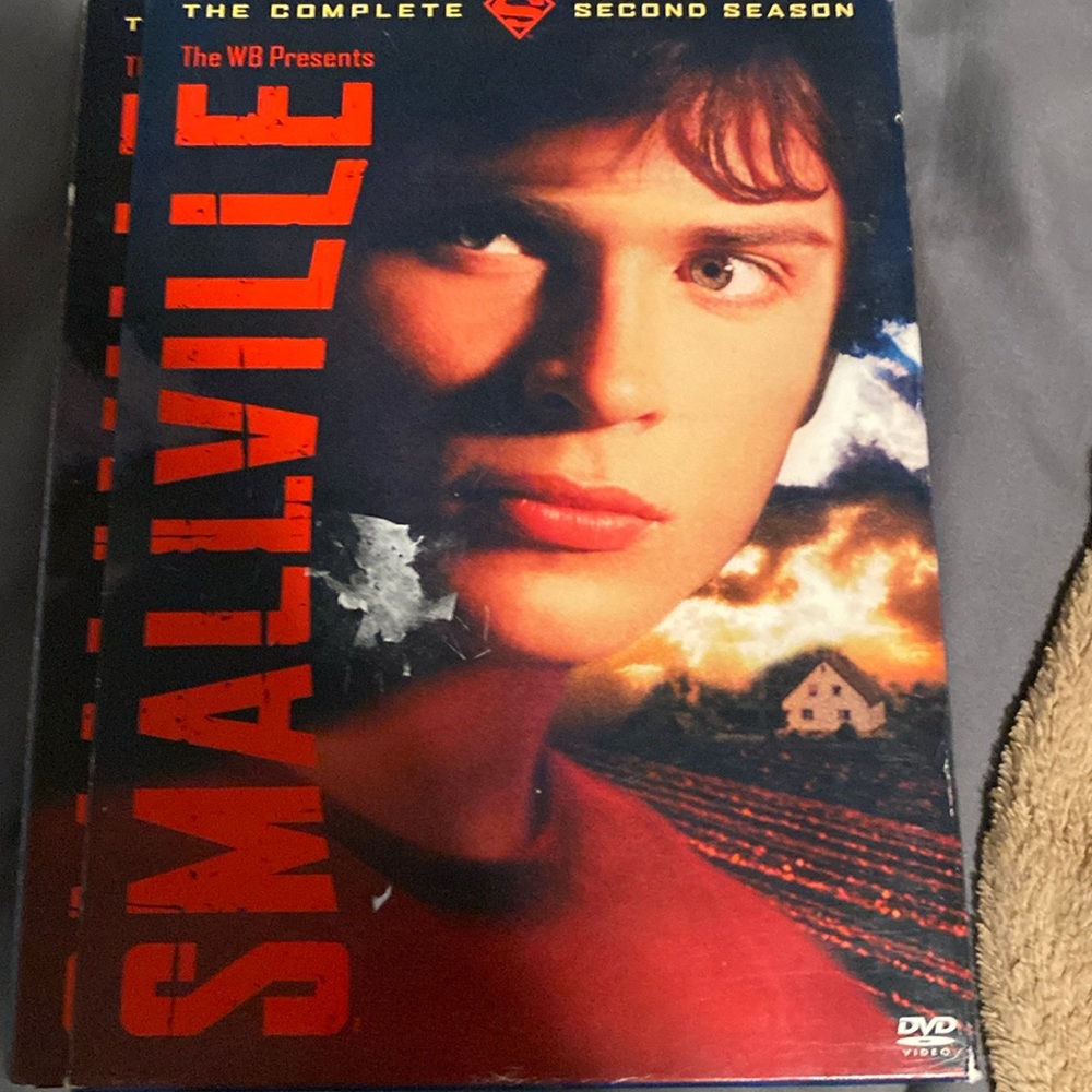 Complete Second Edition Smallville DVD set